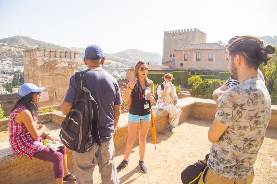 Granada: Alhambra Complex Guided Tour with Ticket - Practical comfort and accessibility