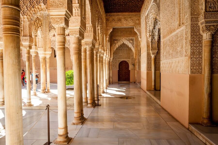Granada: Alhambra Entry Ticket with Audio Guide - Who should book this experience