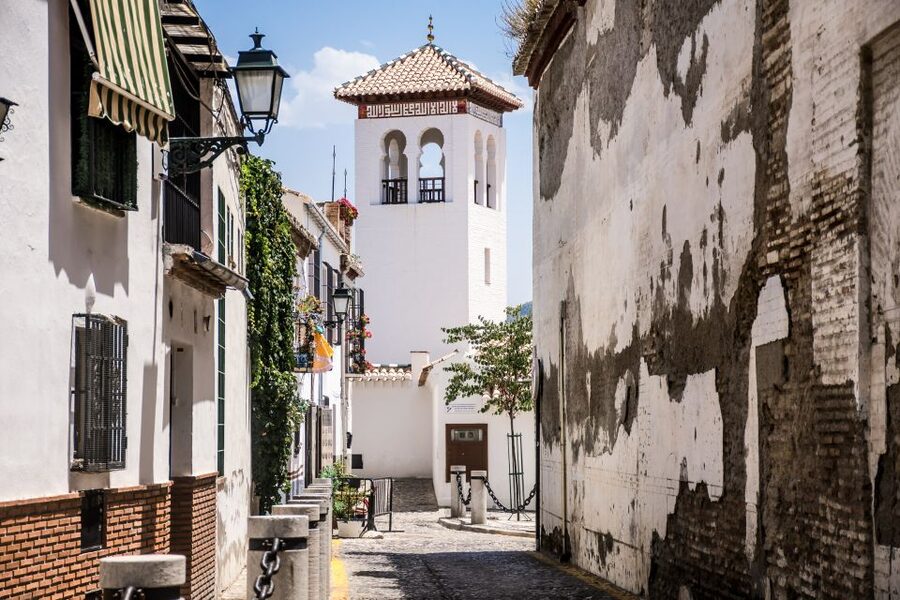 Granada: Alhambra Full Complex & Andalusi Monuments Tickets - Cuarto Real de Santo Domingo adds a final palace