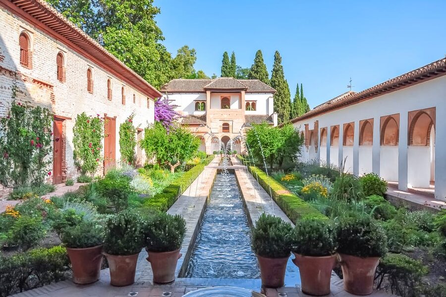 Granada: Alhambra Gardens and Generalife Ticket - The Generalife gardens and fountains