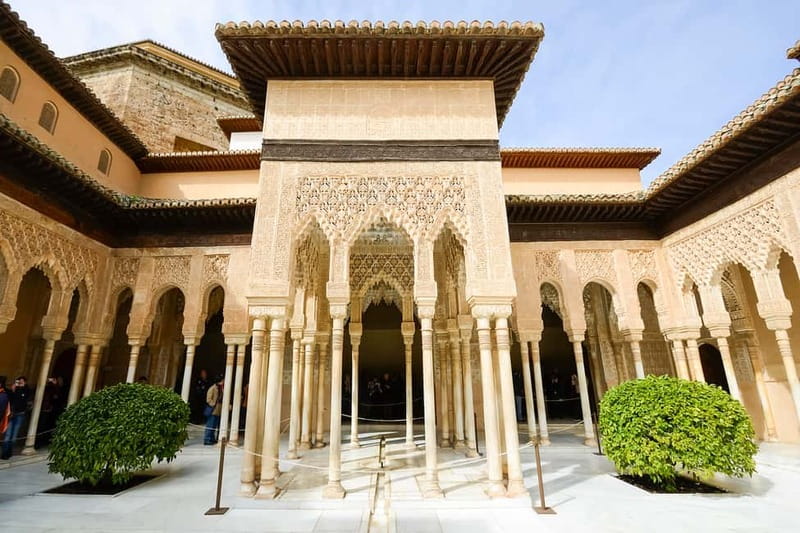 Granada: Alhambra & Gardens Tour w/Nasrid Palaces Option - Justice Gate and the fortified approach