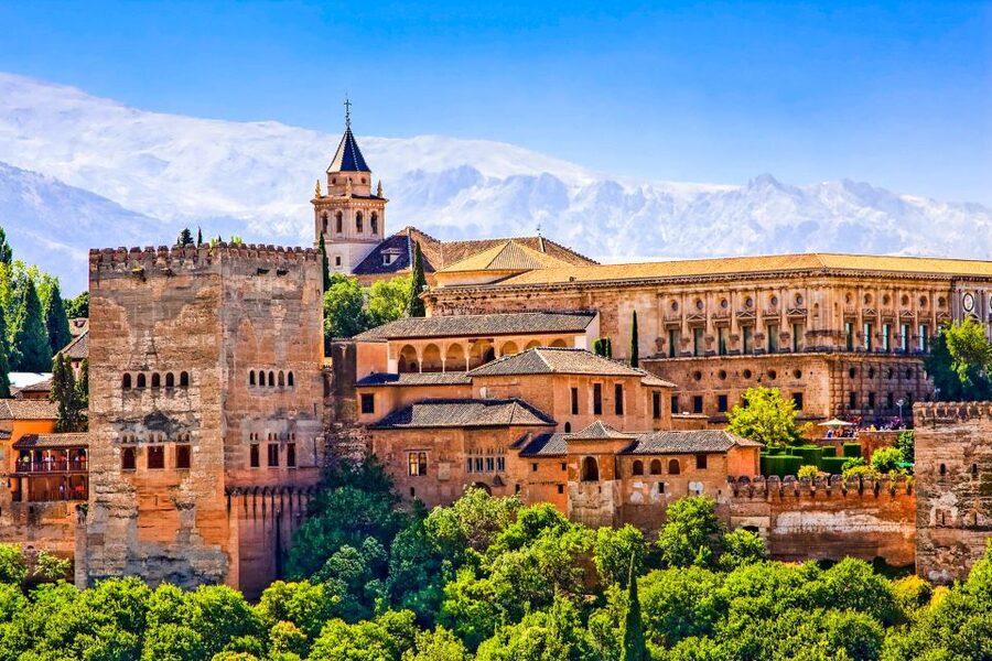 Granada: Alhambra & Nasrid Palaces Tour with Tickets - Nasrid Palaces: the heart of the Alhambra