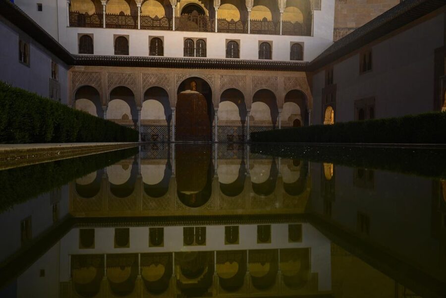 Granada: Alhambra Night Visit Entry Ticket - Practical rules that can affect your visit