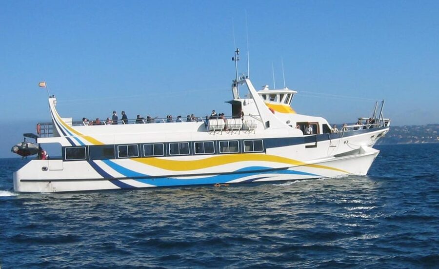 Jávea: 90-Minute Sunset Cruise with Glass of Cava - A sunset cruise built around the view