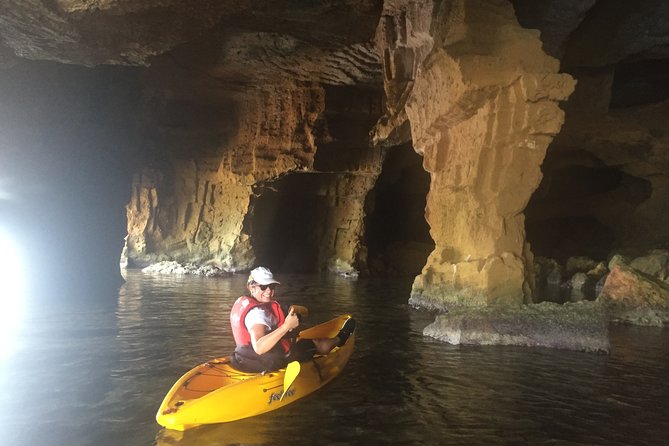 Kayak and snorkel excursion to Cova Tallada - Guides who keep the outing reassuring