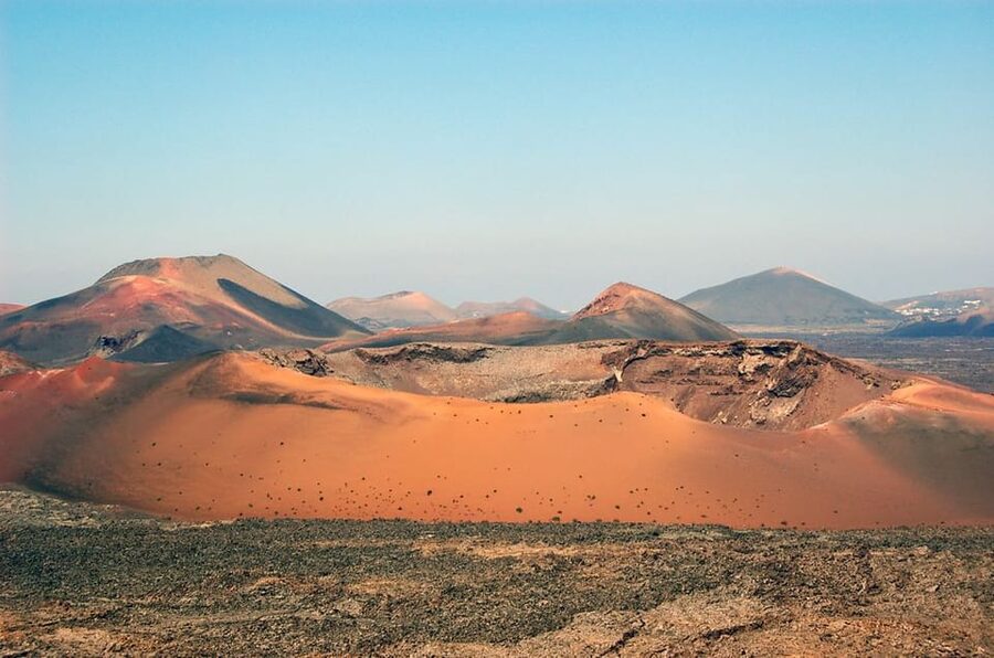 Lanzarote: Guided Day Trip to Timanfaya Park & Lago Verde - What this south Lanzarote tour really covers
