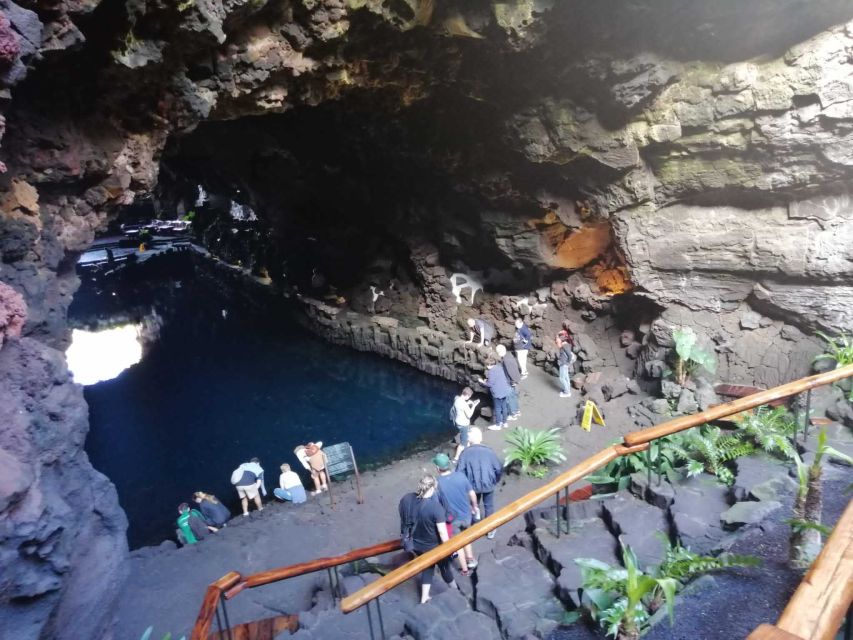 Lanzarote: Jameos del Agua & North Island for Cruise Guests - Through Los Valles to Haría’s palm-filled valley