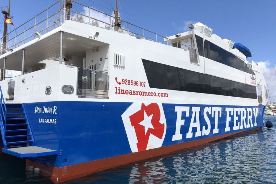 Lanzarote: Return or 1-Way Ferry to Fuerteventura with Wifi - Leaving from Playa Blanca