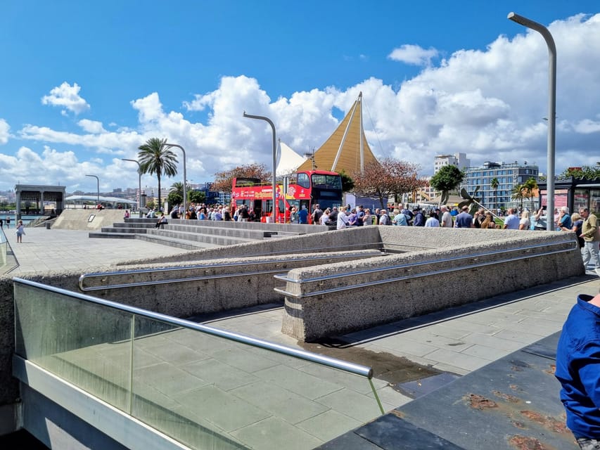 Las Palmas: City Sightseeing Hop-On Hop-Off Bus Tour - Santa Catalina, Poema del Mar, and the beach