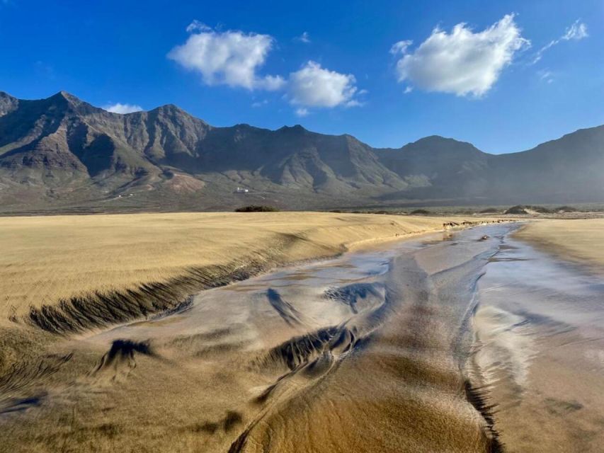 Las Palmas: Fuerteventura Cofete Beach and Desert Safari - Roque del Morro and the first Cofete views
