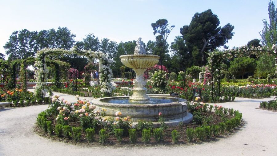 Madrid: 1.5-Hour Retiro Park Guided Walking Tour - Starting with the lake and Alfonso XII monument