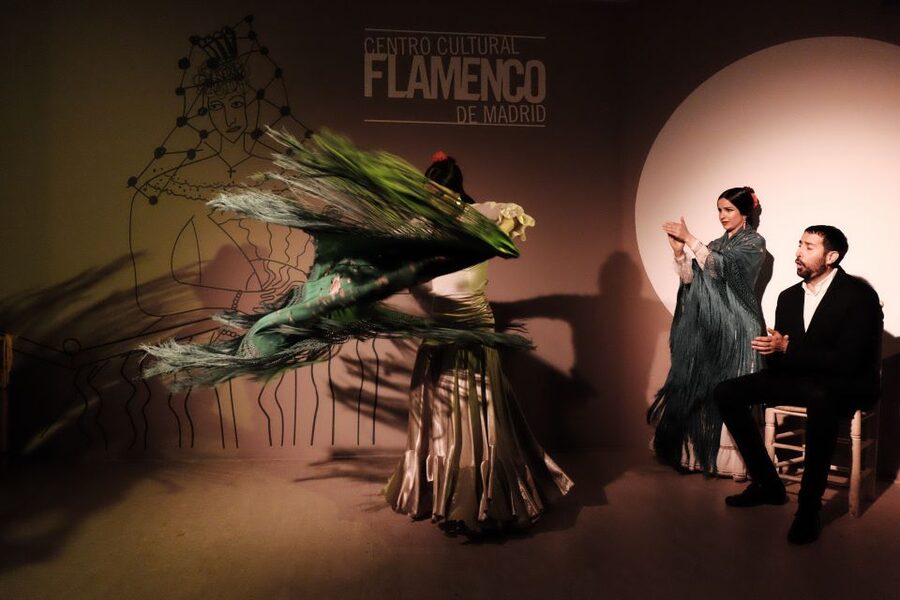 Madrid: 1-Hour Traditional Flamenco Show at Centro Cultural - The art gallery and shop before or after the show