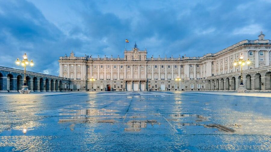 Madrid: City Highlights Guided Walking Tour - Plaza de España and the story of Cervantes