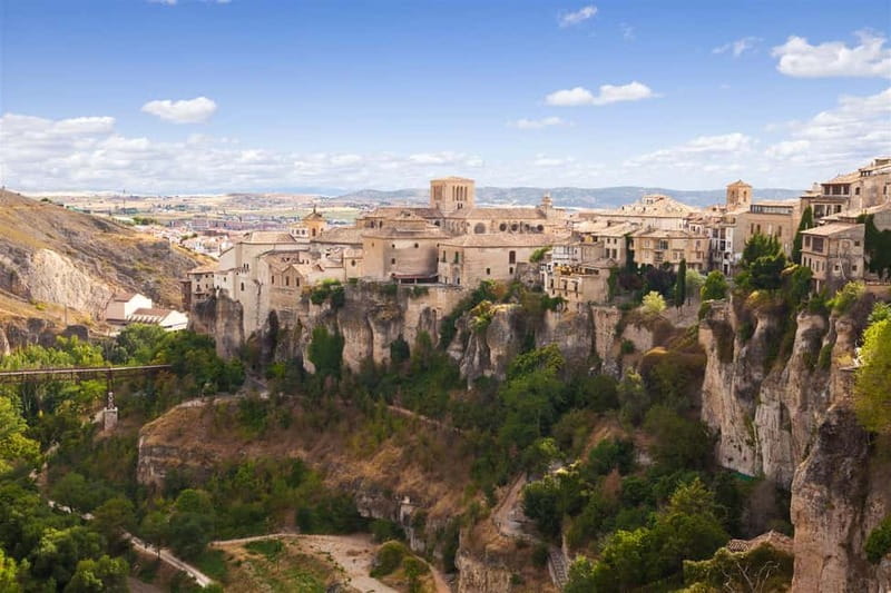 Madrid: Cuenca Day Tour with or without Enchanted City - Leaving Madrid and making the long ride useful