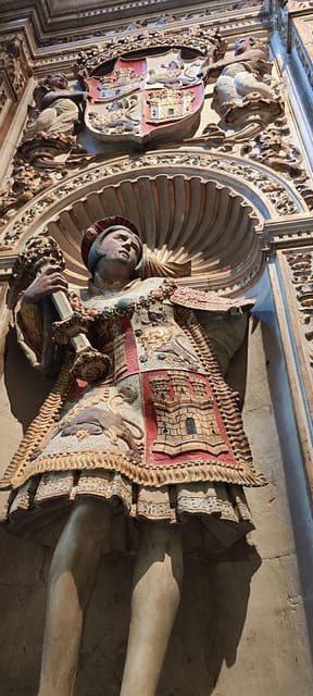 Madrid: Day Trip to Toledo with Walking Tour & Small Group - Walking through the old Jewish quarter