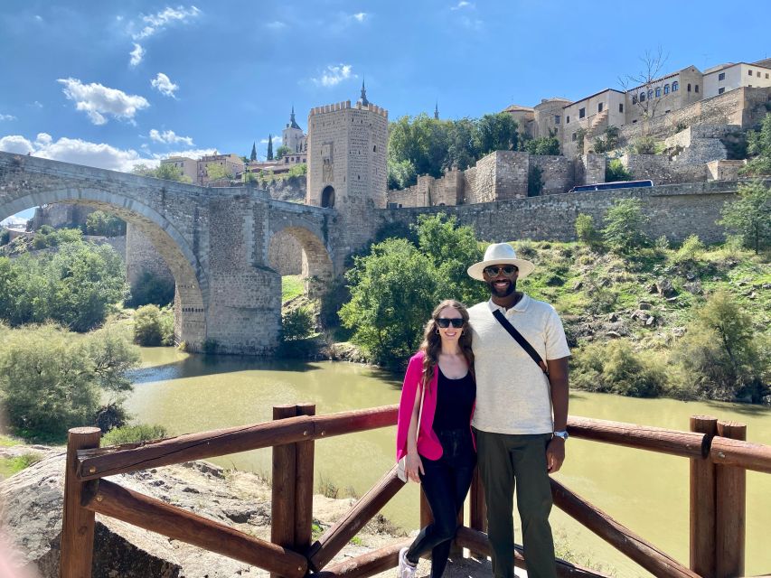Madrid: Don Quixote de la Mancha Windmills & Toledo Tour - What the small Mercedes-Benz vehicle changes
