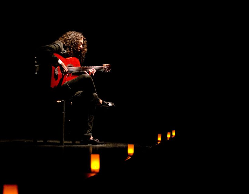 Madrid: "Emociones" Live Flamenco Performance - Choosing front, table, or rear seating