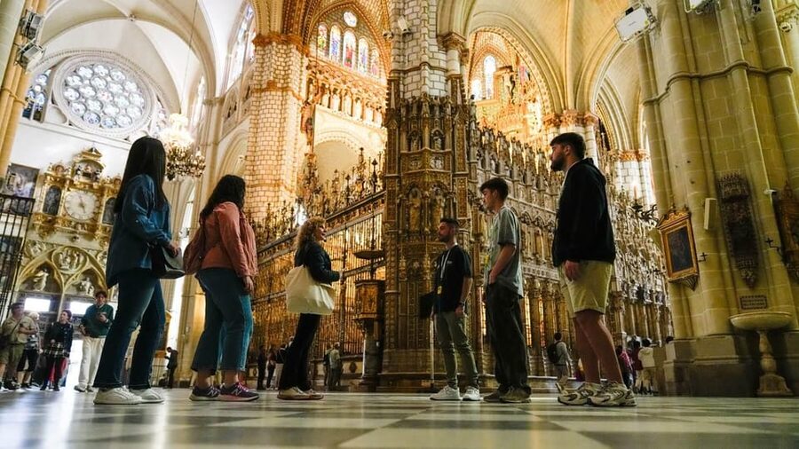 Madrid: Guided Tour of Toledo with Cathedral Visit - Toledo’s Old Town and the three-culture story