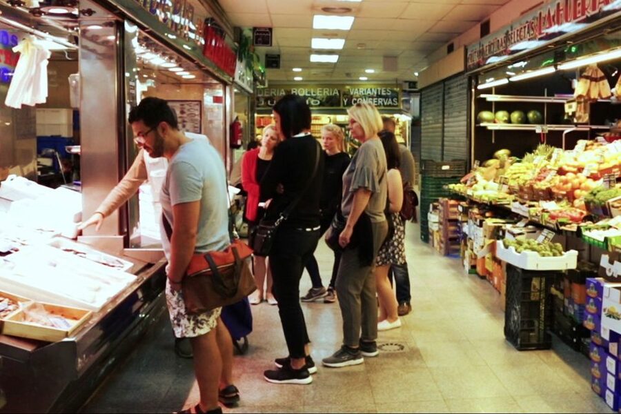 Madrid: Half-Day Spanish Cooking Class - The morning paella class and market visit