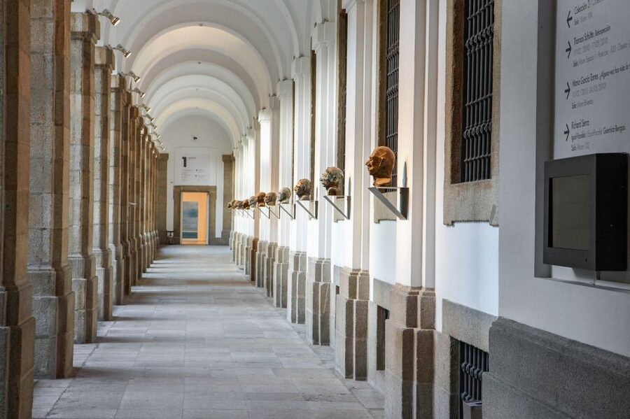 Madrid: Reina Sofía Museum Entrance Ticket - Using the audio guide without losing your own route