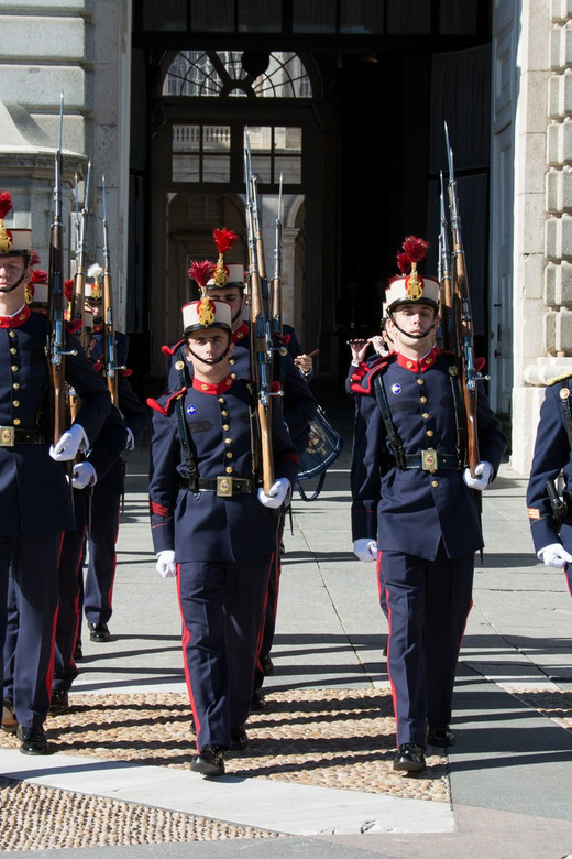 Madrid: Royal Palace Guided Tour with Skip-the-Line Entry - The key points at a glance
