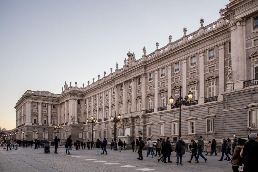 Madrid: Royal Palace Skip-the-line Guided Tour - Key points to know before you book