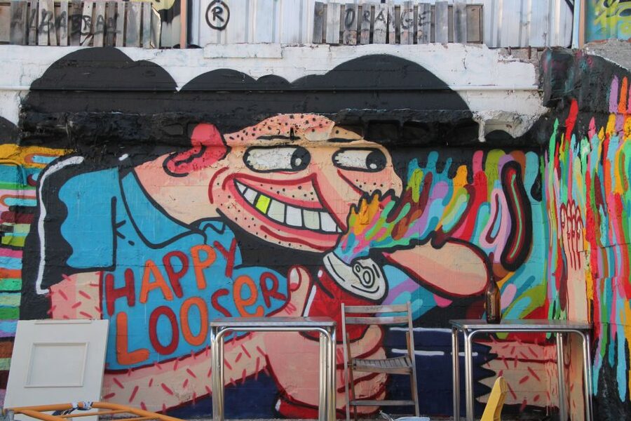 Madrid: Street Art Tour with Local Graffiti Hunter - Esta es una Plaza and the value of community space