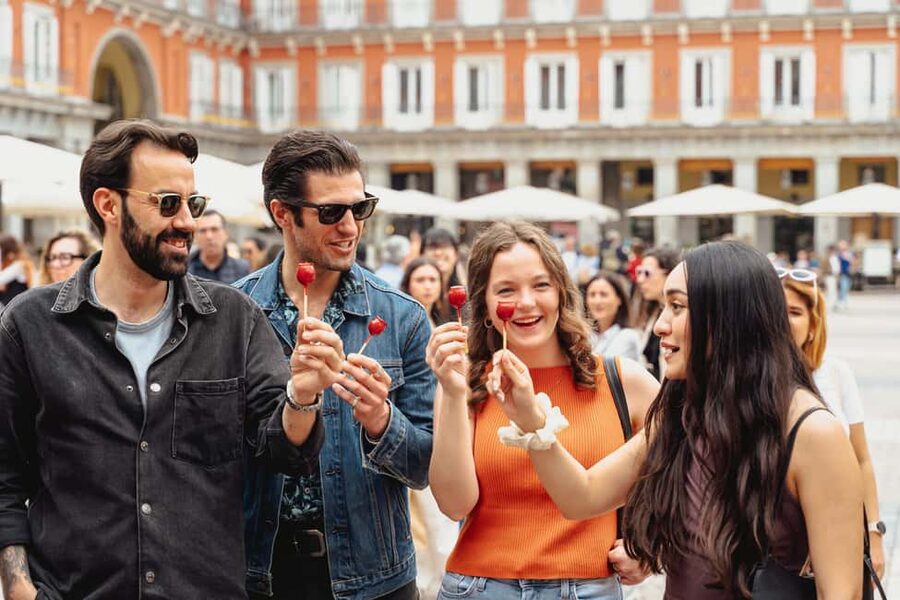 Madrid: Tapas Food Tour with Drinks and Food - Key points to know before booking