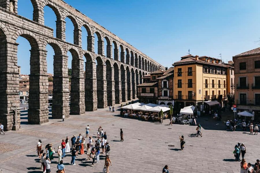 Madrid: Toledo & Segovia Full Day Guided Tour with Alcázar - Key points to know before booking