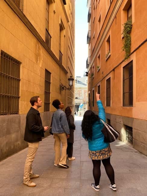 Madrid: Welcome to Madrid Guided Walking Tour - At a glance: what makes this walk useful