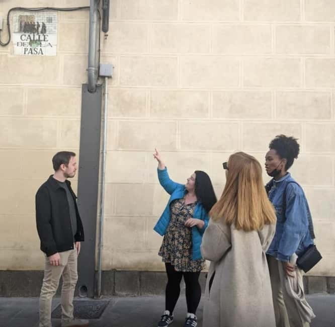 Madrid: Welcome to Madrid Guided Walking Tour - Old town streets and Madrid’s unusual rise