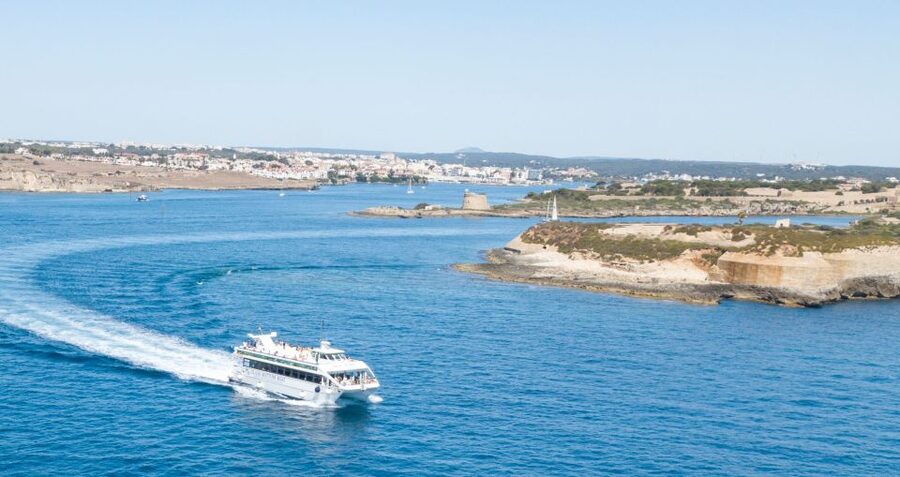 Mahon: Harbor Boat Tour with Underwater Viewing & Commentary - Why Mahón Harbor is worth seeing from the water