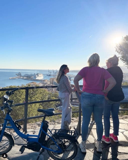 Malaga: Castle Hill and Fisherman Village E-Bike Tour - From the hill to Pedregalejo