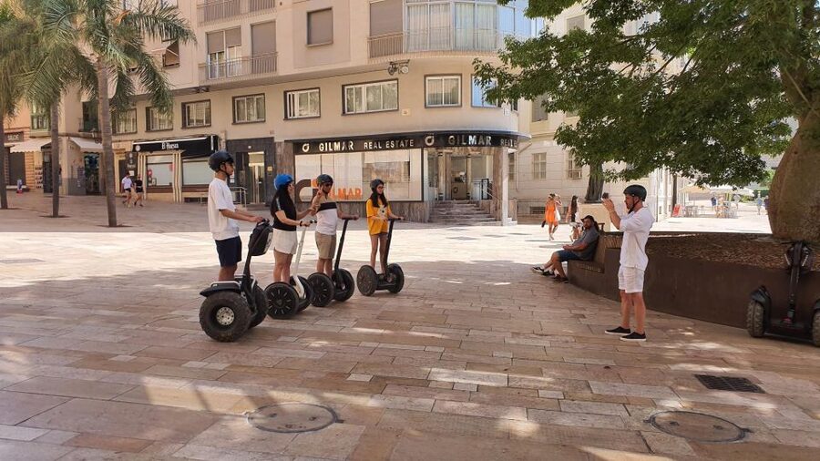 Malaga: Complete City Highlights Segway Tour - Starting at Muelle Uno and learning the Segway