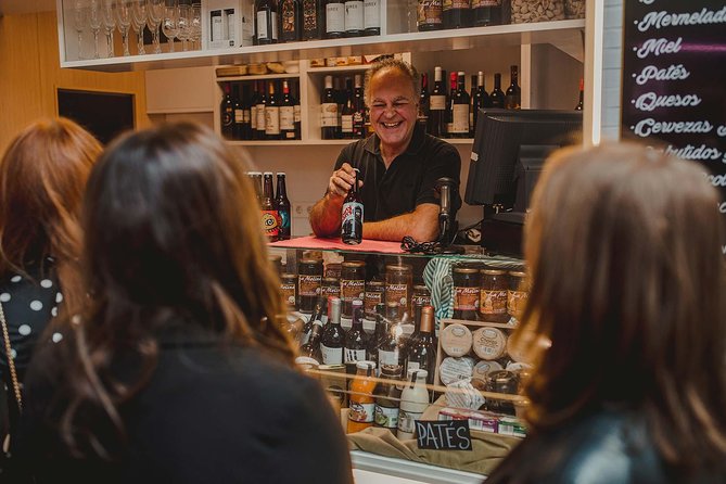Málaga Evening Tapas Crawl Tour by Food Lover Tour - What arrives on the table