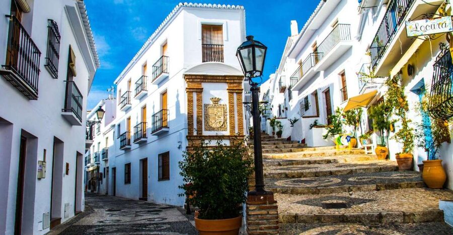 Malaga: Frigiliana & Nerja Tour with Local Product Tastings - Why this Costa del Sol day trip works