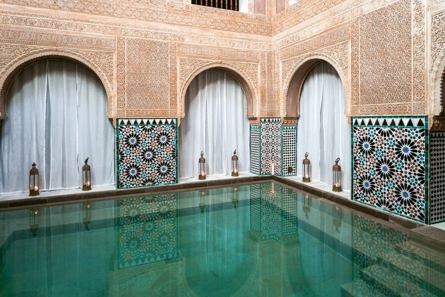 Malaga: Hammam Al Ándalus Entry Ticket with Massage - Choosing the 15 or 30-minute massage