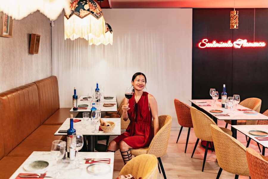 Málaga: Live Flamenco Show at Flamenco Alegría - The intimate room changes the experience