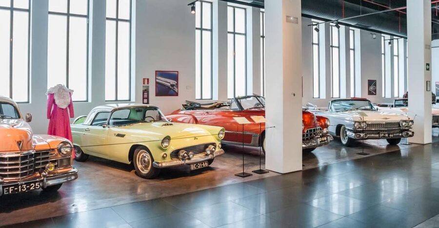 Málaga: Museo del Automóvil y la Moda Ticket - Inside Málaga’s 1923 La Tabacalera building