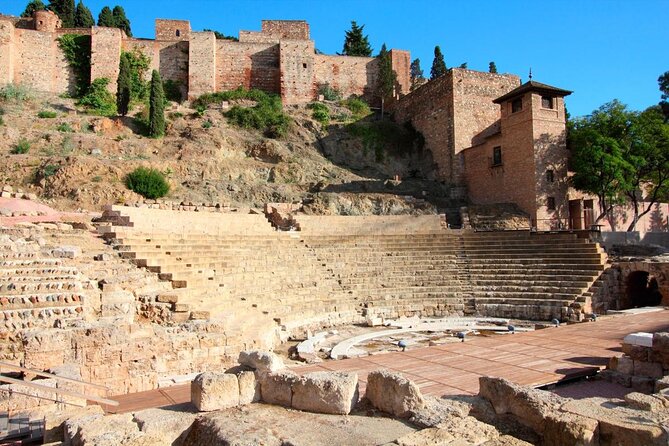 Málaga: Private Sightseeing Treasure Hunt - Key points at a glance
