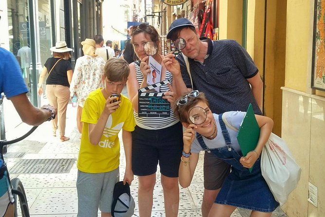 Málaga: Private Sightseeing Treasure Hunt - Carmen Thyssen Museum and Atarazanas Market