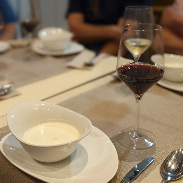 Malaga: Tapas Tasting Tour - Atarazanas Market sets the tone