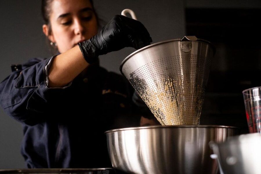 Malaga: The Ultimate Tapas Workshop with Market Visit - Should you book the Kulinarea tapas workshop?