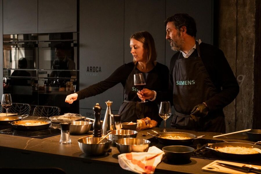 Malaga: The Ultimate Tapas Workshop with Market Visit - Moving from market stalls to the Soho kitchen