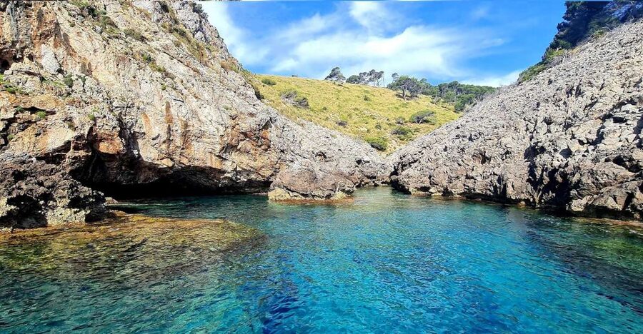 Mallorca Alcudia: Jack Sparrow Cave Jet Ski Tour - Passing Aucanada and Sa Bassa Blanca