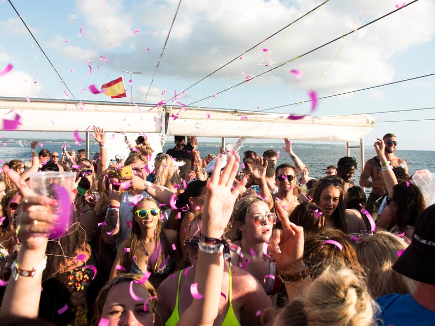 Mallorca: Boat Party with Live DJs, Lunch, & Nightclub Entry - Is $85 good value?