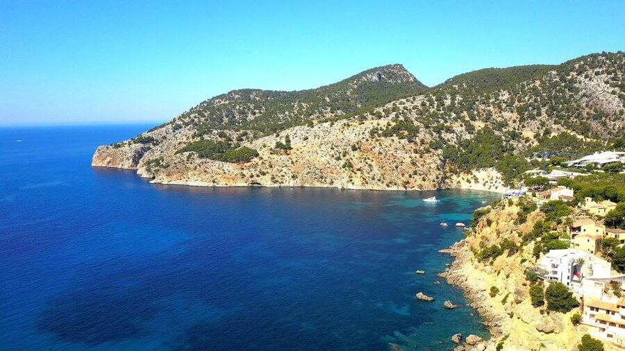Mallorca: Catamaran Coastal Cruise with Lunch - Santa Ponsa departure and the morning schedule