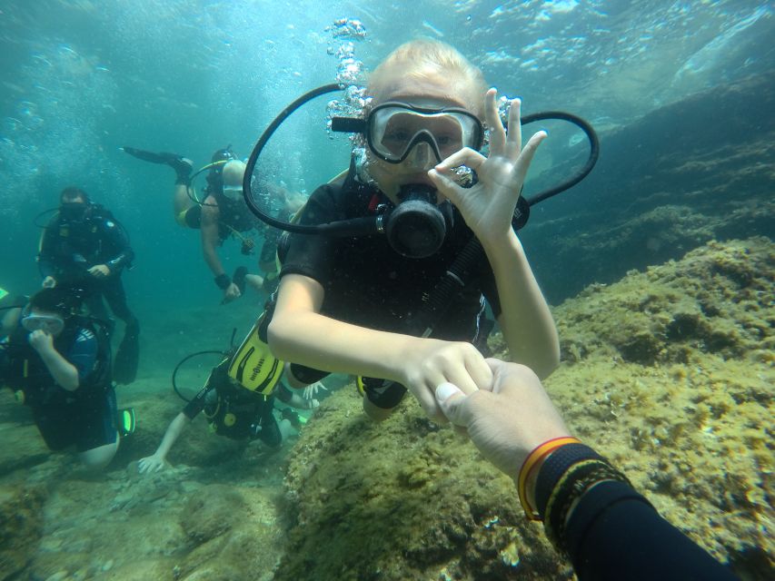 Mallorca: Discover Scuba Diving for Beginners - The first underwater outing at 6 meters