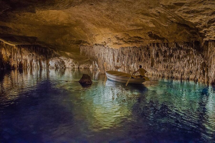 Mallorca: Drach and Hams Caves, and Porto Cristo Day Tour - Porto Cristo gives the day some air