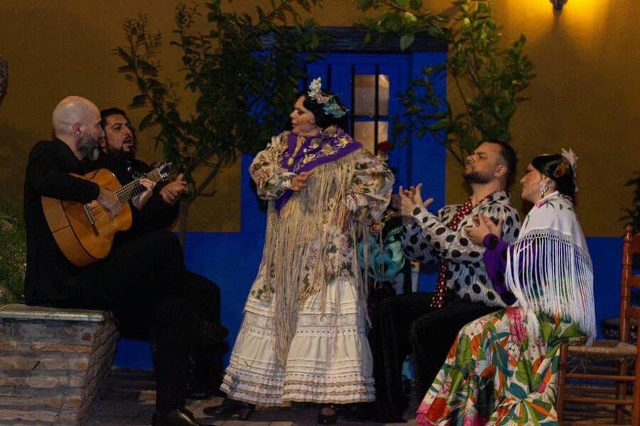 Marbella: Flamenco Show with a Drink - Arriving in Marbella’s Old Town